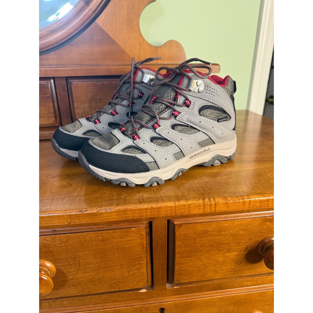 Merrell Kids Moab Waterproof Hiking Boots Grey Red boys 4M all terrain